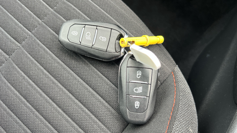 Peugeot 208 1.2 PureTech 100 Active Premium + 5dr Petrol Hatchback